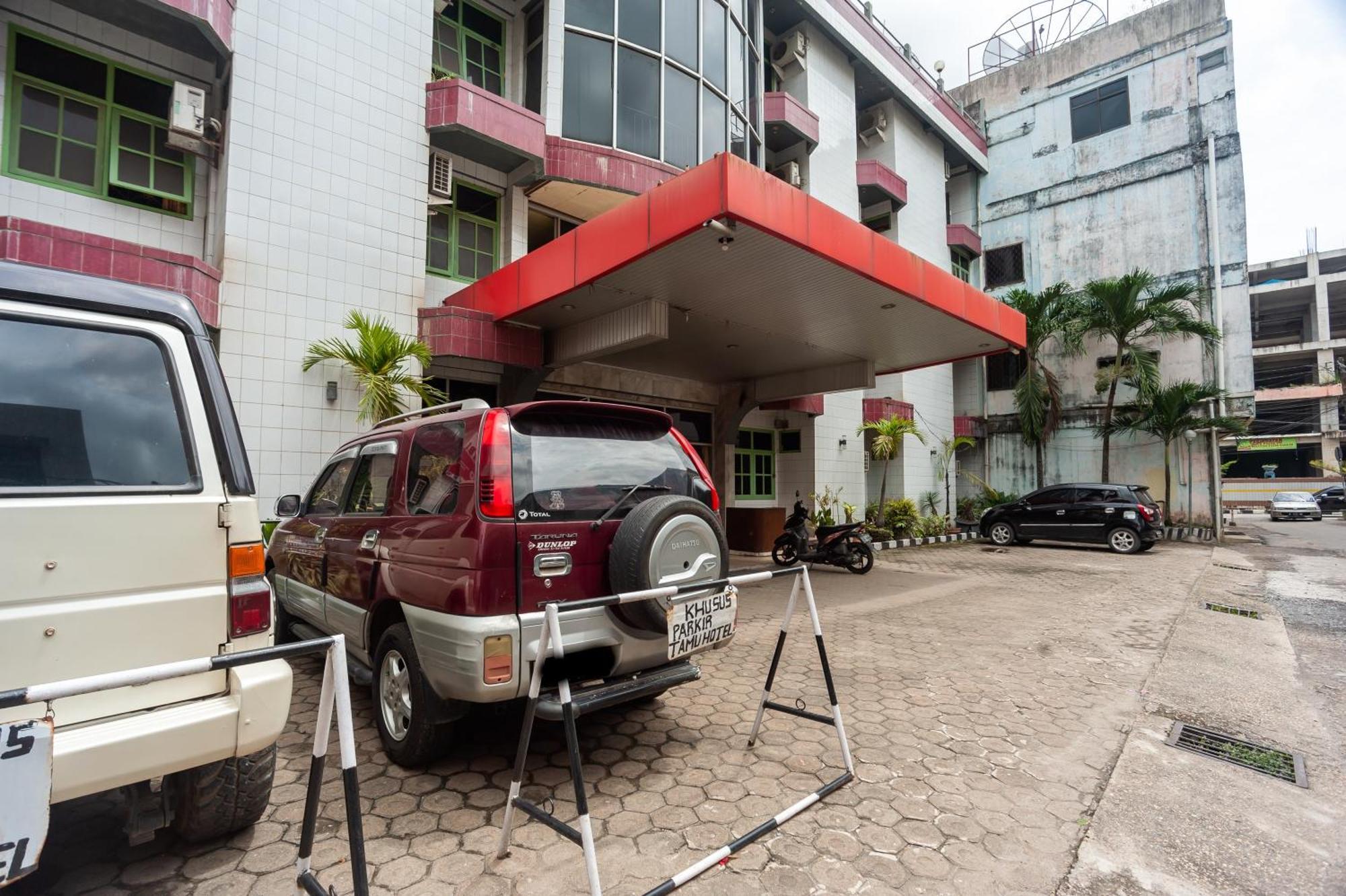 Reddoorz Syariah At Hotel Matahari 2 Jambi Zewnętrze zdjęcie